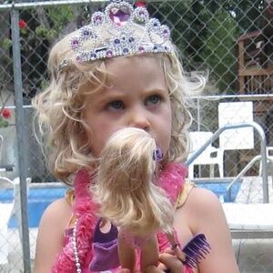 Meet your Posher, Rose